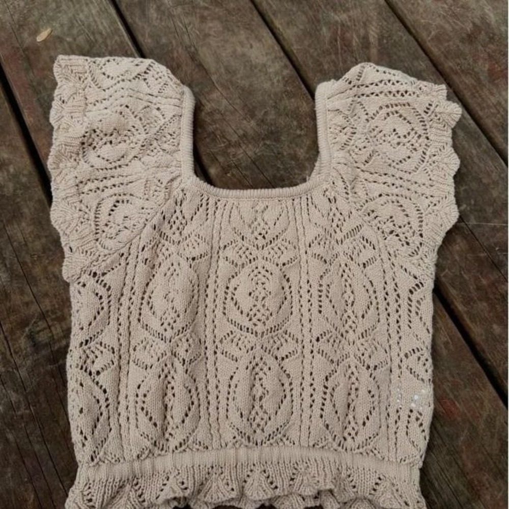 Freshman 1996 Cream Pointelle Knit Flutter Sleeve Square Neck Crochet Top Small